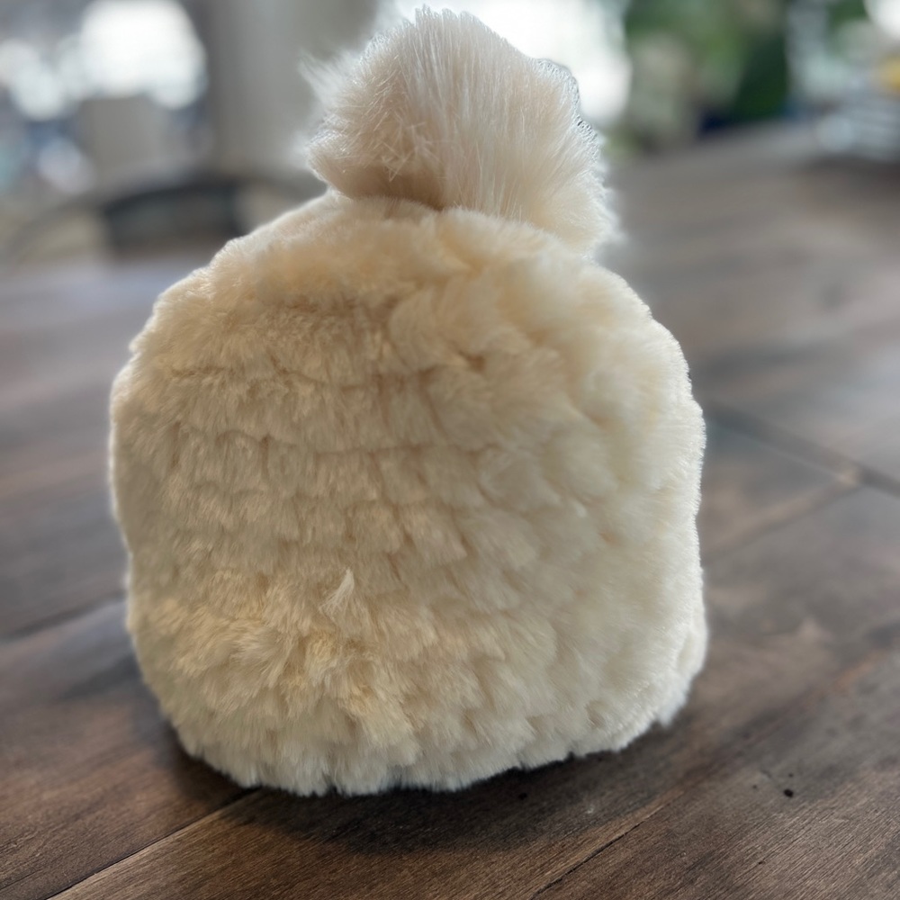 Kooringal faux fur hat